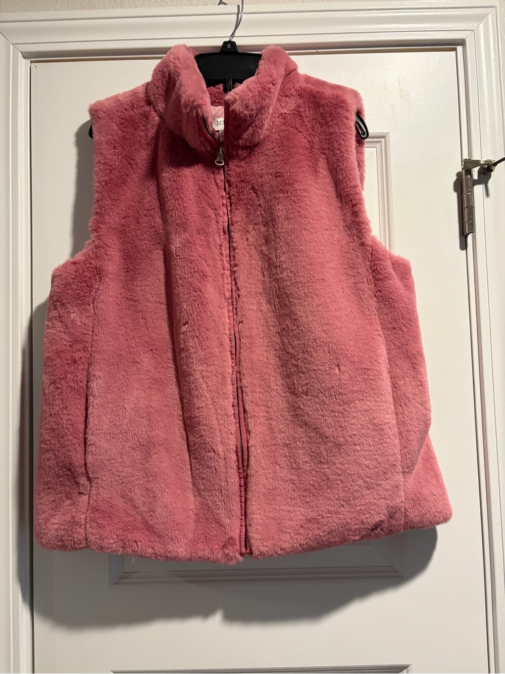 J. Crew Women’s NWT Rose Pink Plush Faux-Fur Vest